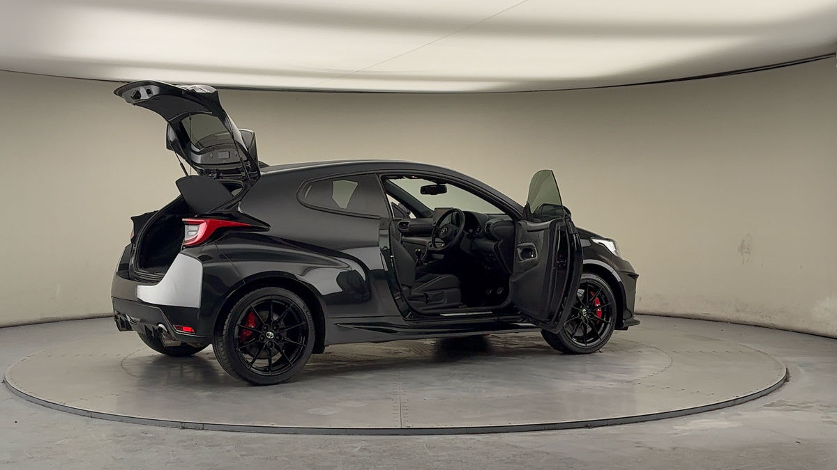 More views of Toyota Yaris