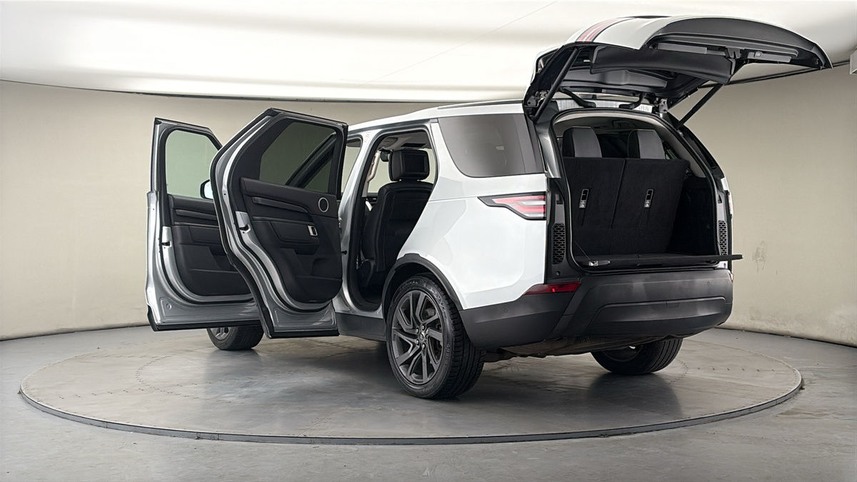 Land Rover Discovery Image 23