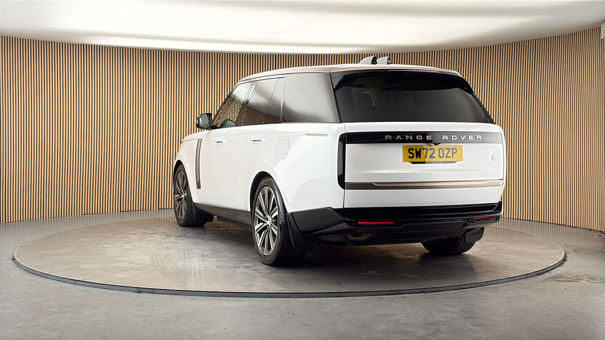 More views of Land Rover Range Rover