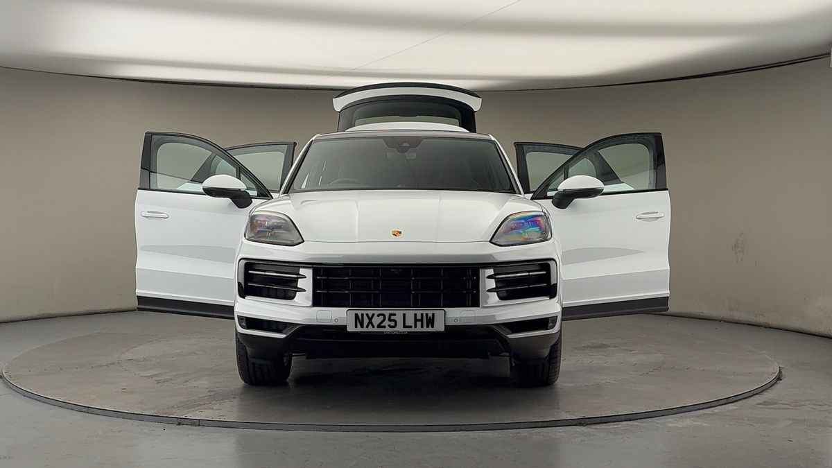 More views of Porsche Cayenne