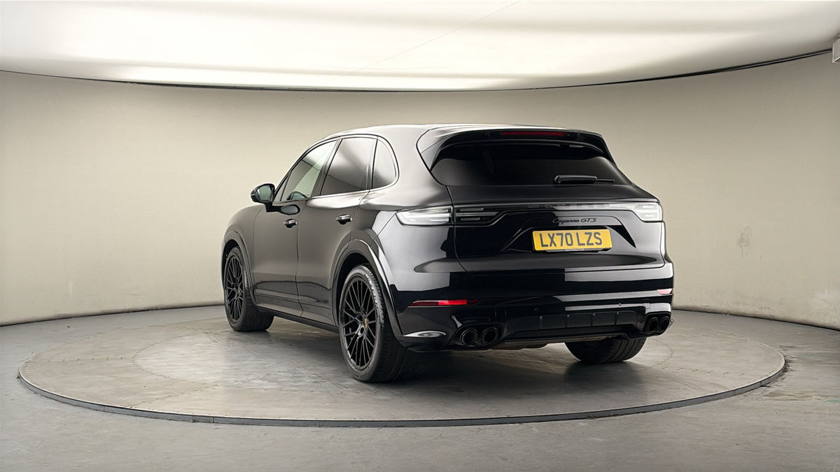 More views of Porsche Cayenne