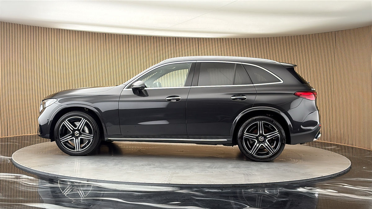 More views of Mercedes-Benz GLC