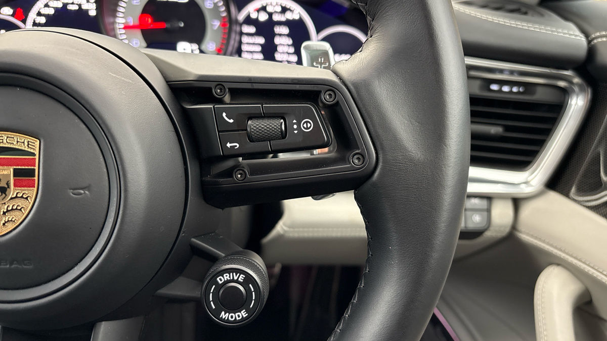 Porsche Panamera Image 14