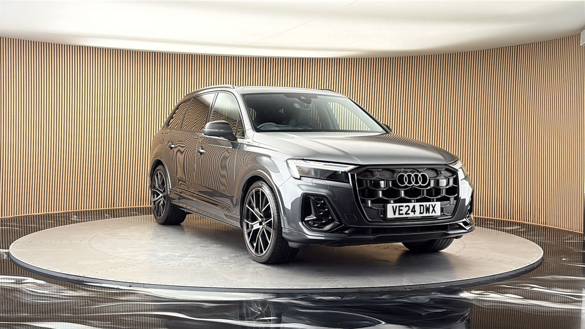More views of Audi SQ7