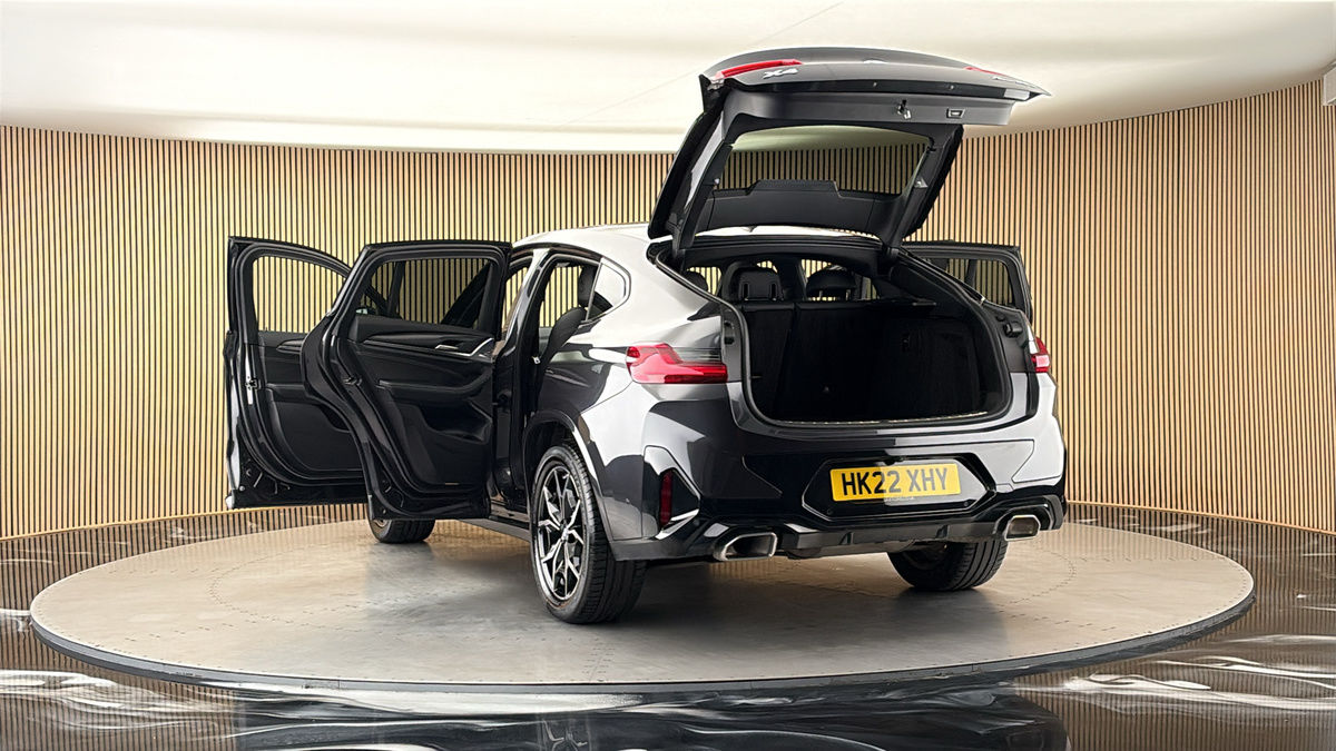 More views of BMW X4