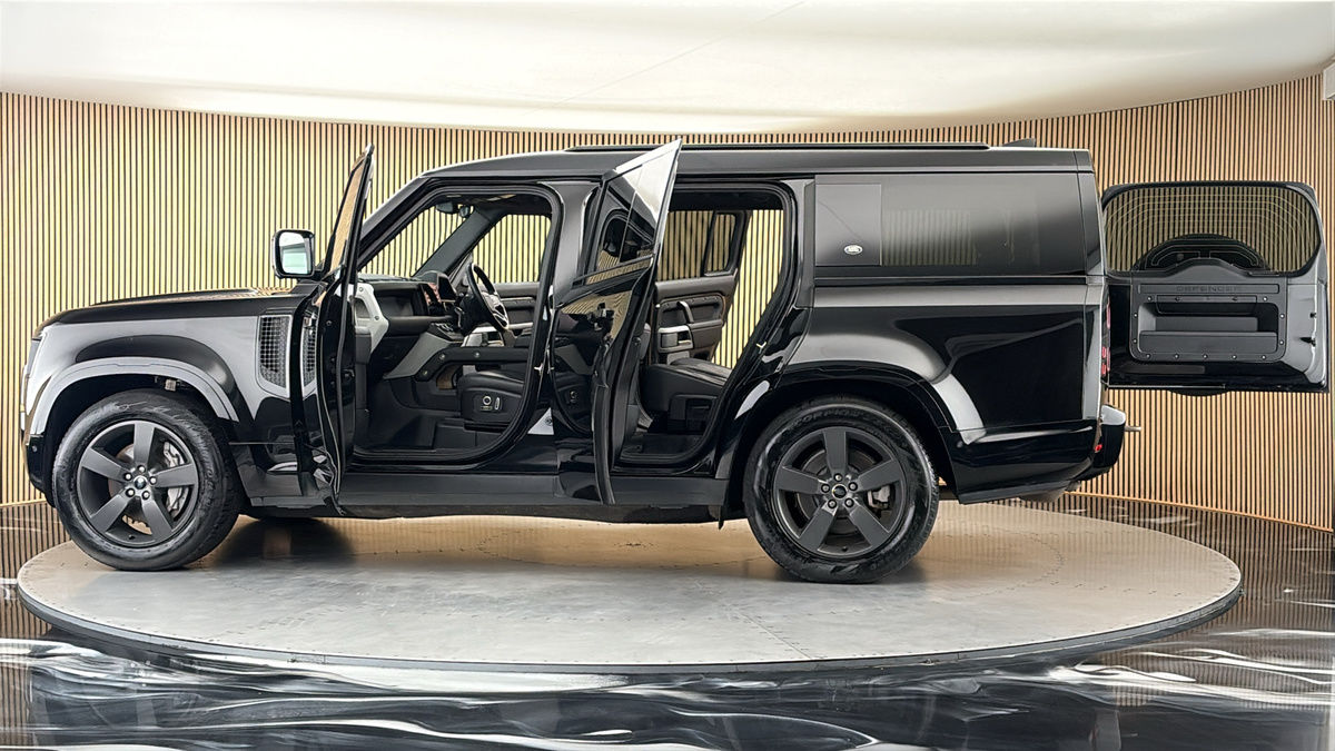 More views of Land Rover Defender 130