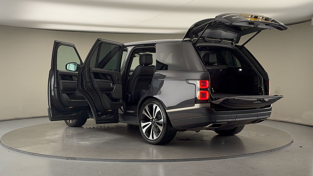 More views of Land Rover Range Rover