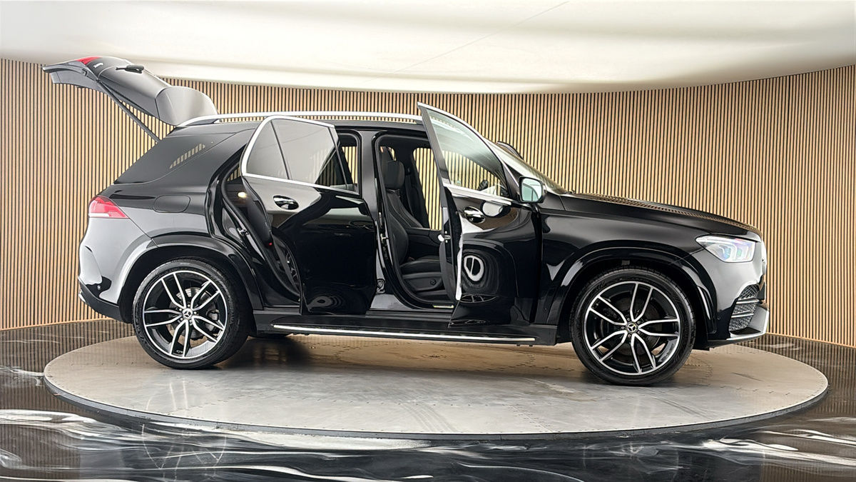 More views of Mercedes-Benz GLE