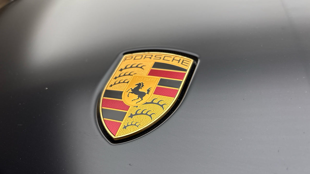 Porsche Cayenne Image 24