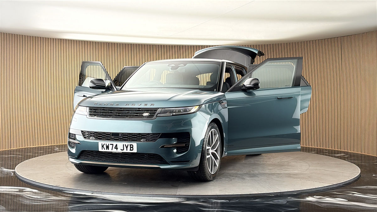 More views of Land Rover Range Rover Sport