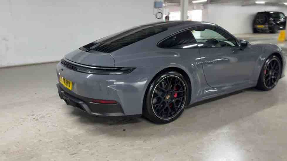 More views of Porsche 911