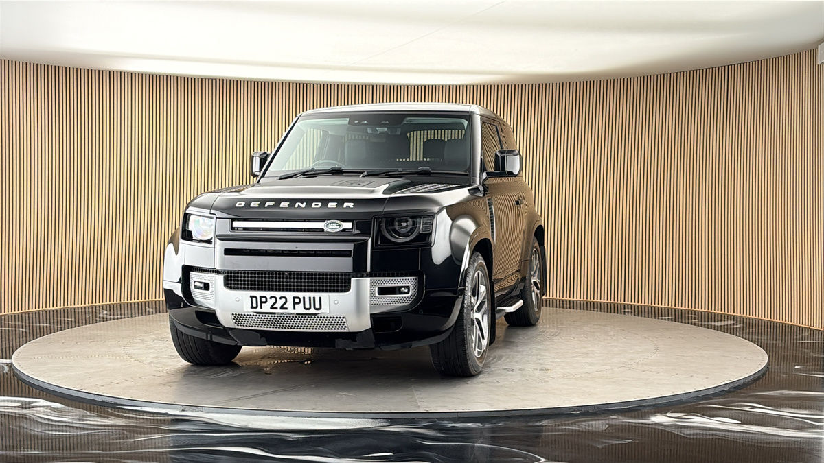 More views of Land Rover Defender 90