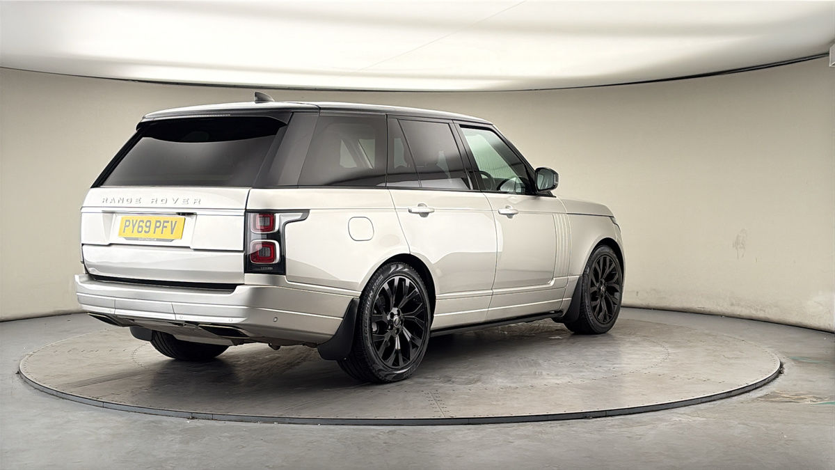 More views of Land Rover Range Rover