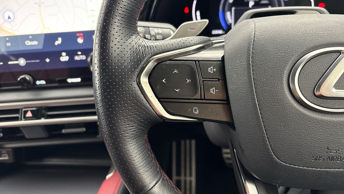 Lexus RX Image 13