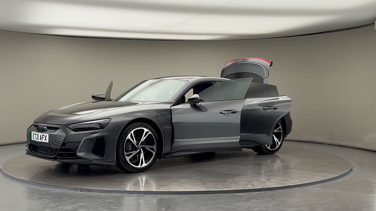 Audi e-tron GT Image 22