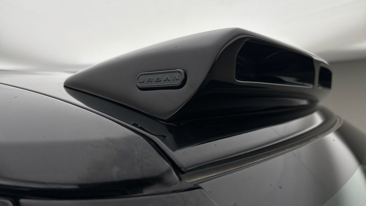 Land Rover Defender 110 Urban Image 25