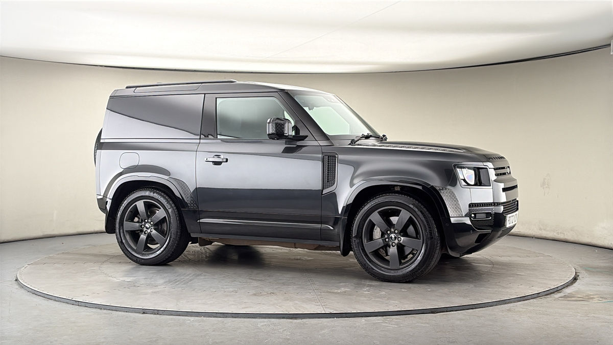 More views of Land Rover Defender 90