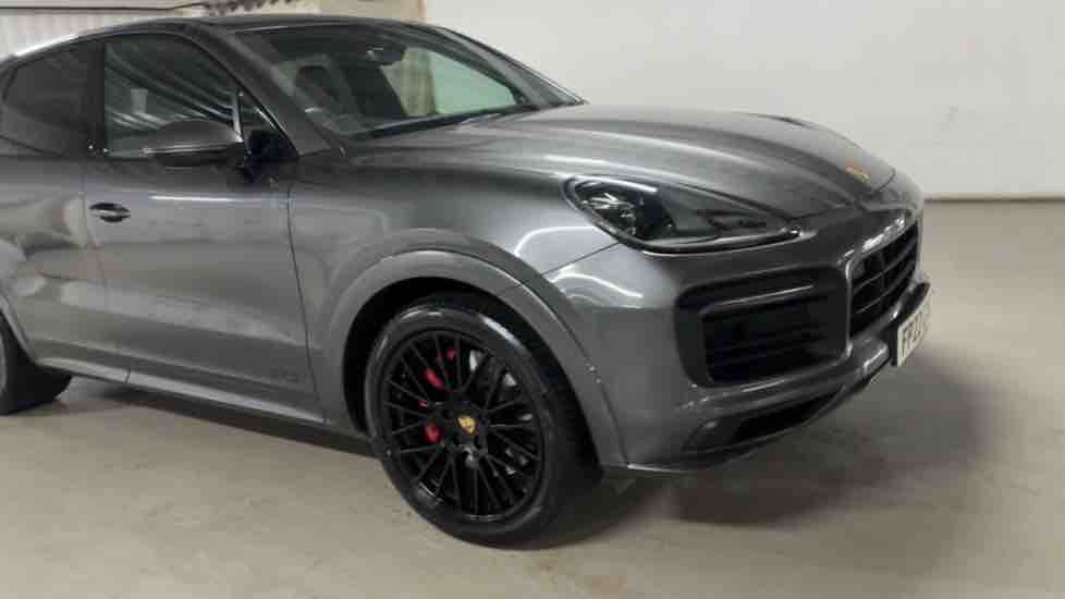 More views of Porsche Cayenne