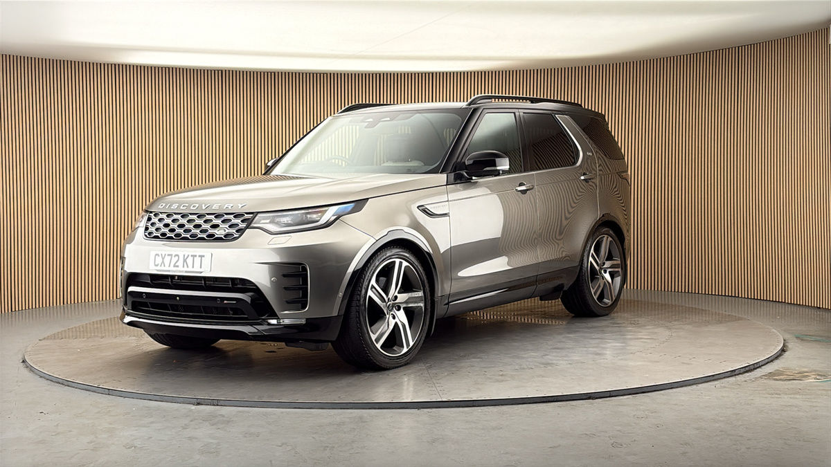 More views of Land Rover Discovery