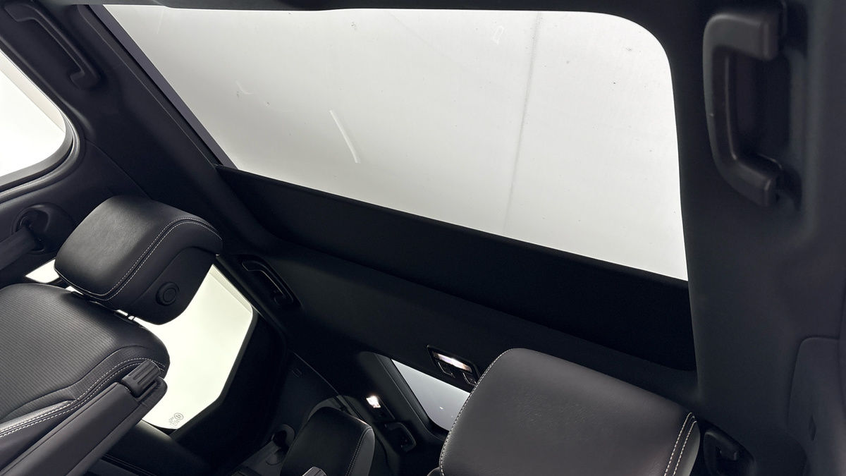 Land Rover Discovery Image 6
