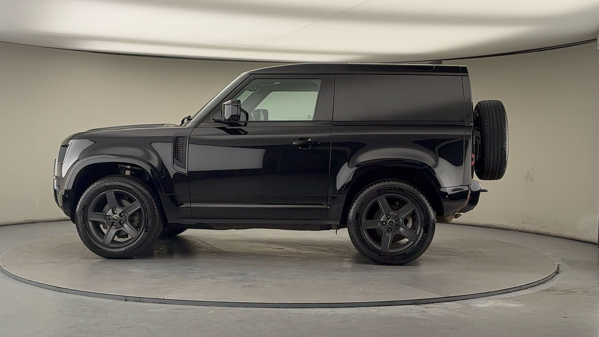 More views of Land Rover Defender 90