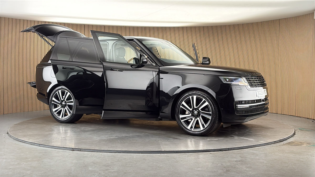 More views of Land Rover Range Rover