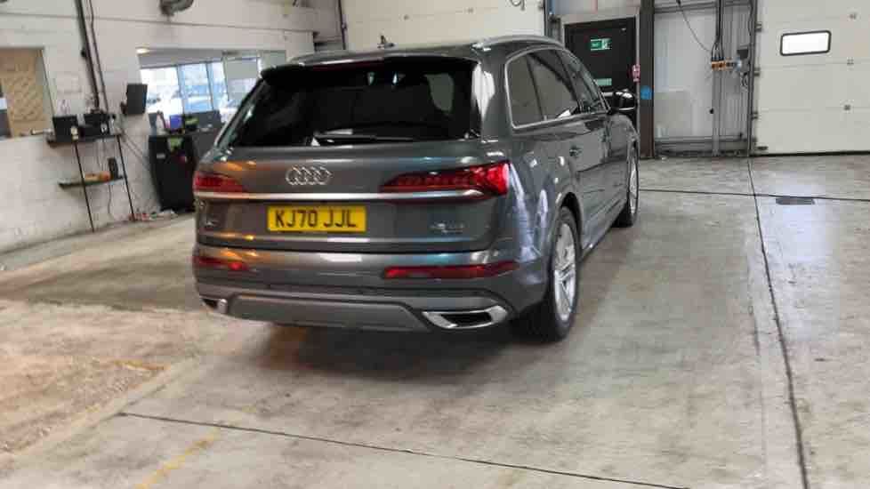 More views of Audi Q7