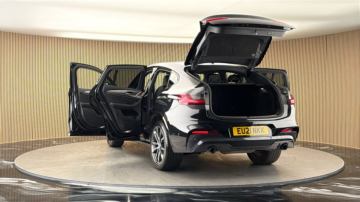 More views of BMW X4