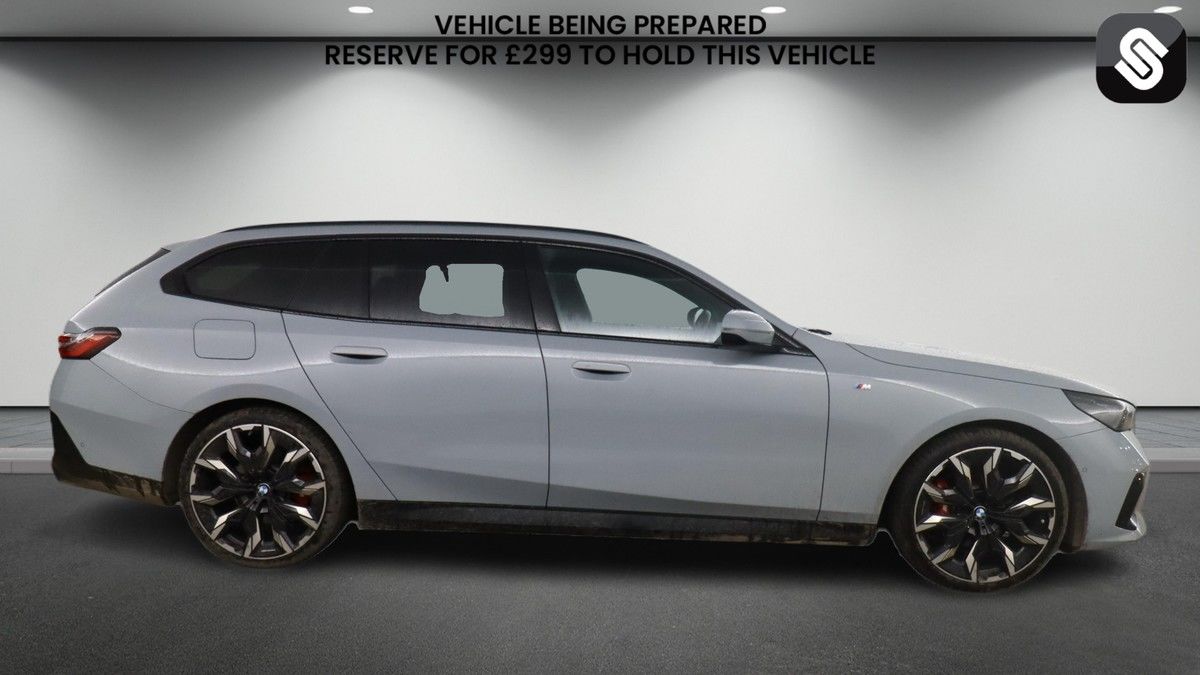 BMW 5 Series Image 5