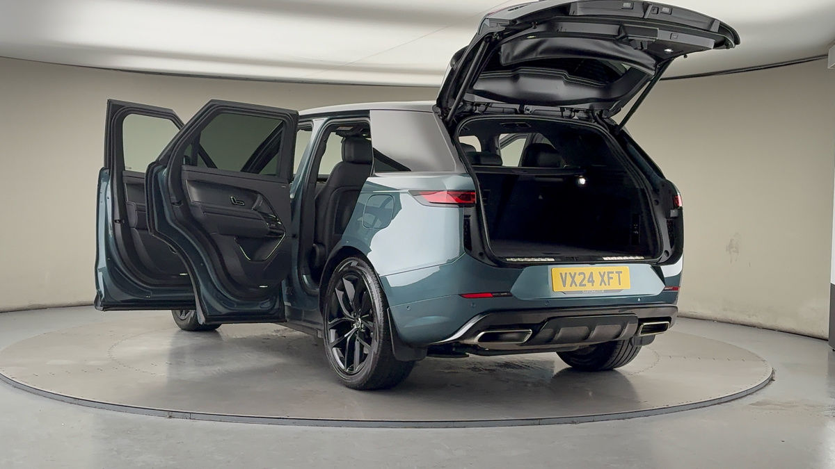 Land Rover Range Rover Sport Image 23