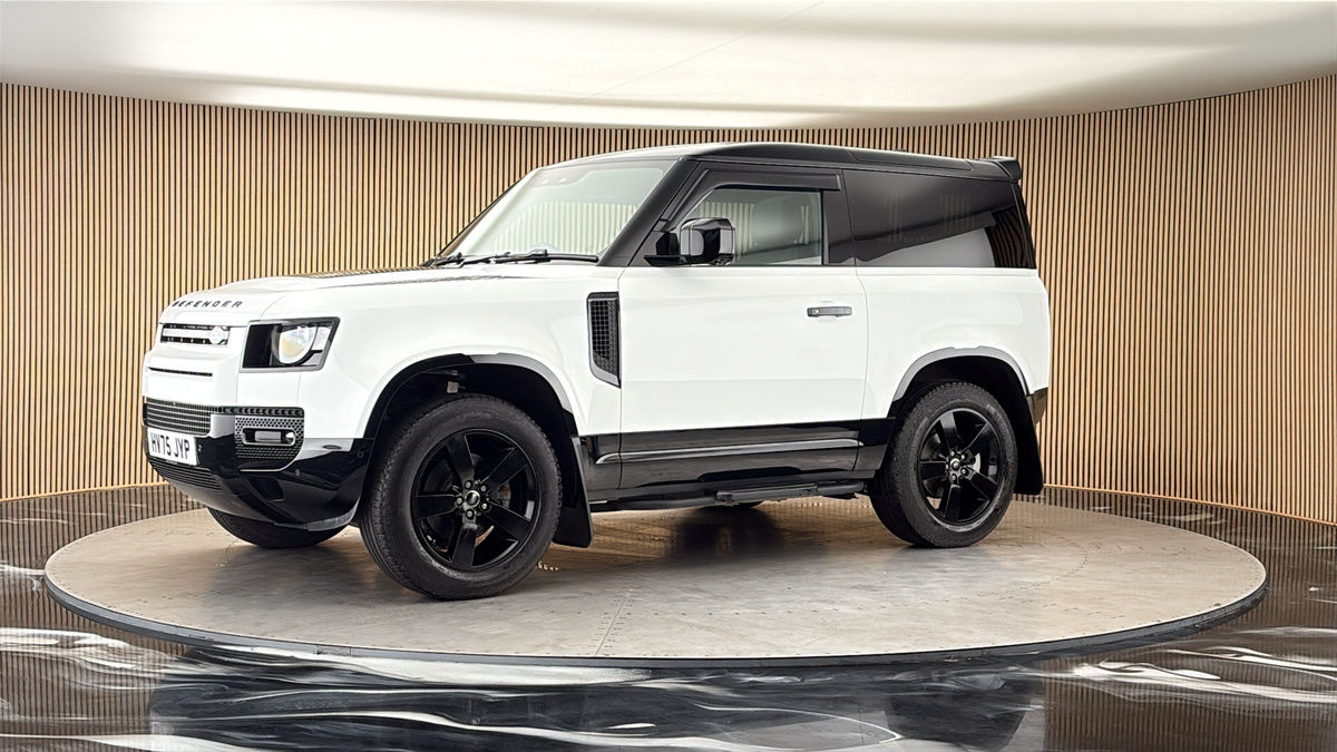 More views of Land Rover Defender 90