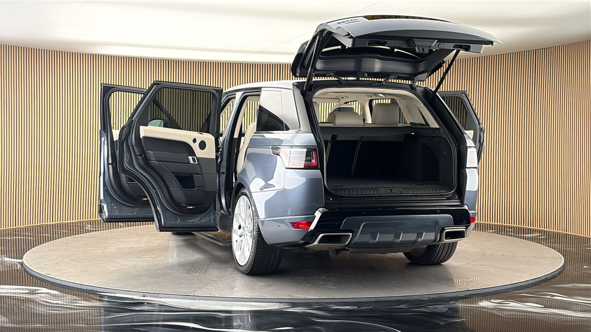 More views of Land Rover Range Rover Sport