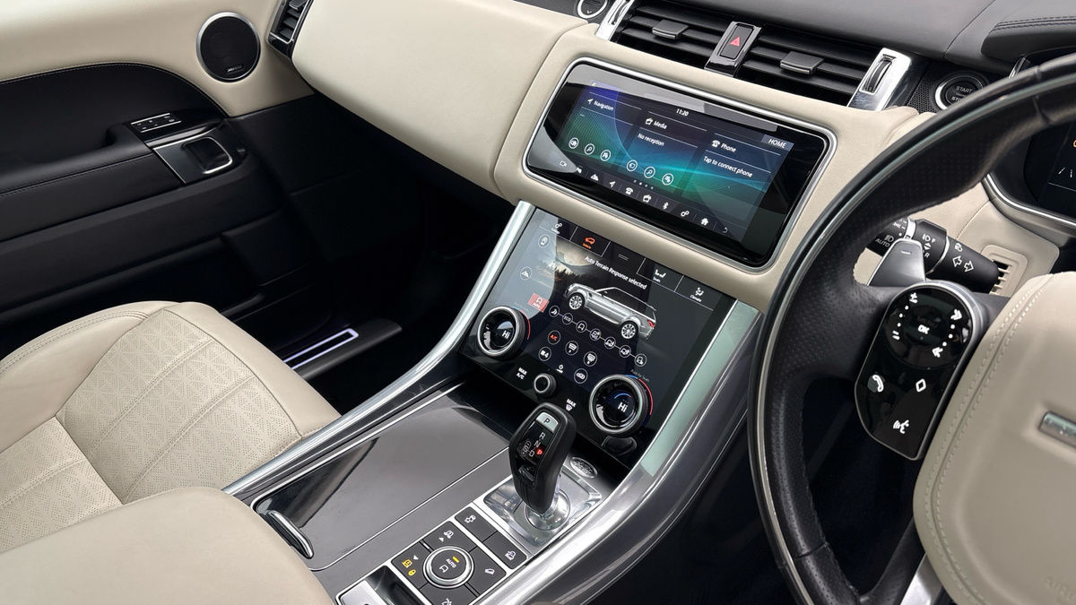 Land Rover Range Rover Sport Image 18