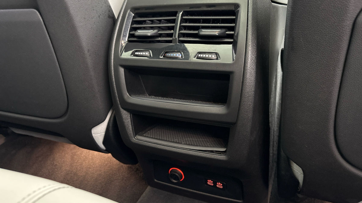 BMW X5 Image 25