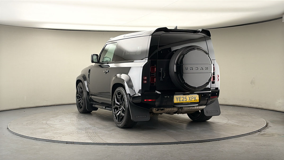 More views of Land Rover Defender 90