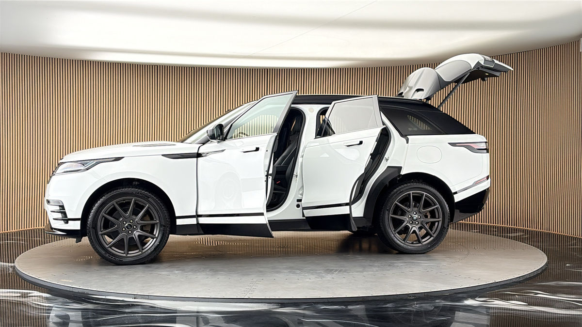 More views of Land Rover Range Rover Velar