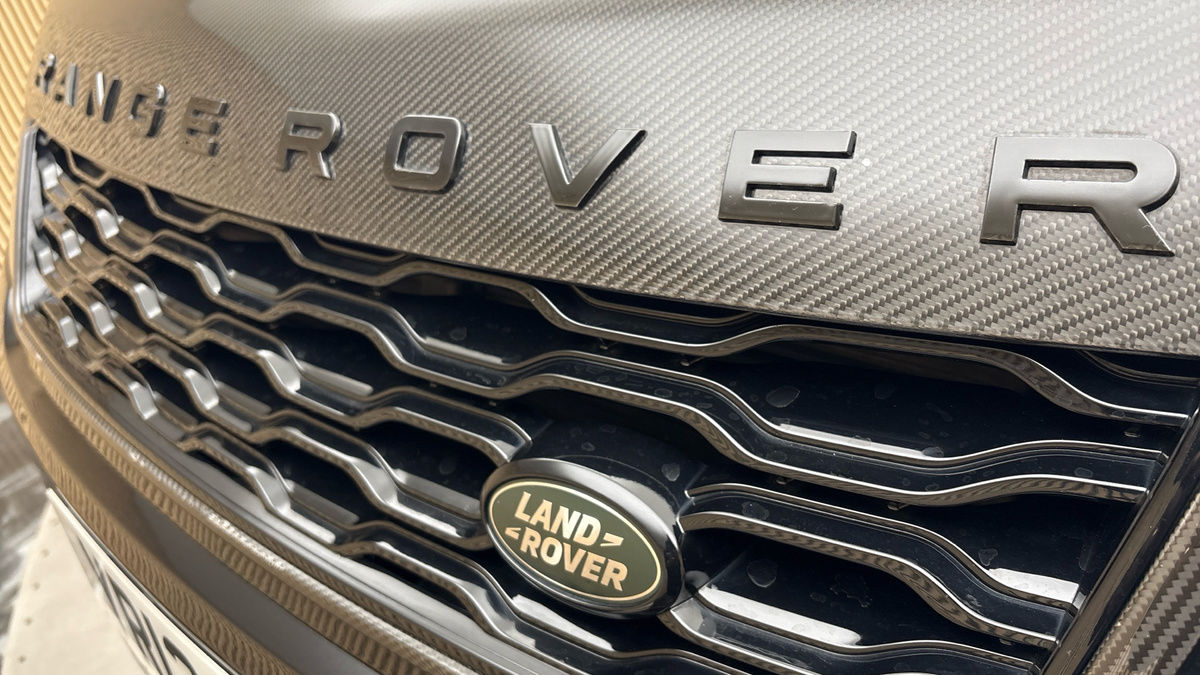 Land Rover Range Rover Sport Image 24