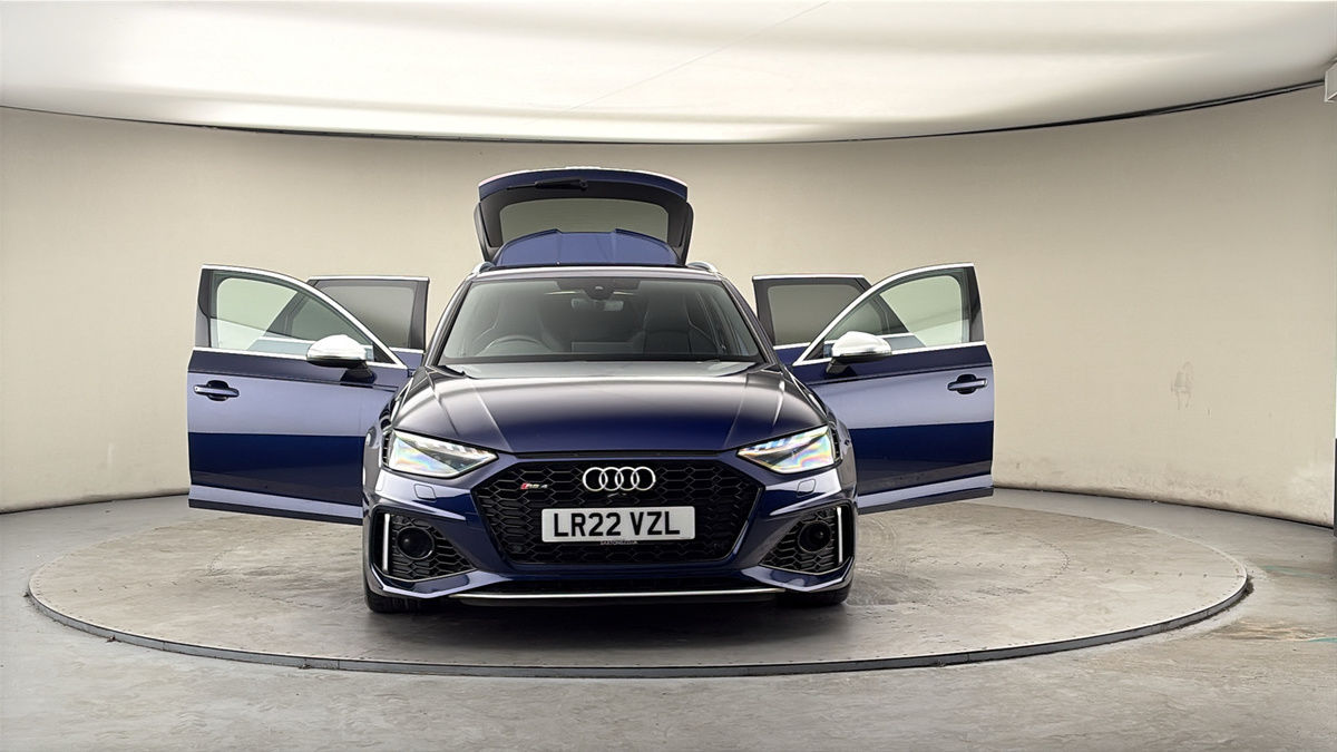 More views of Audi RS4 Avant