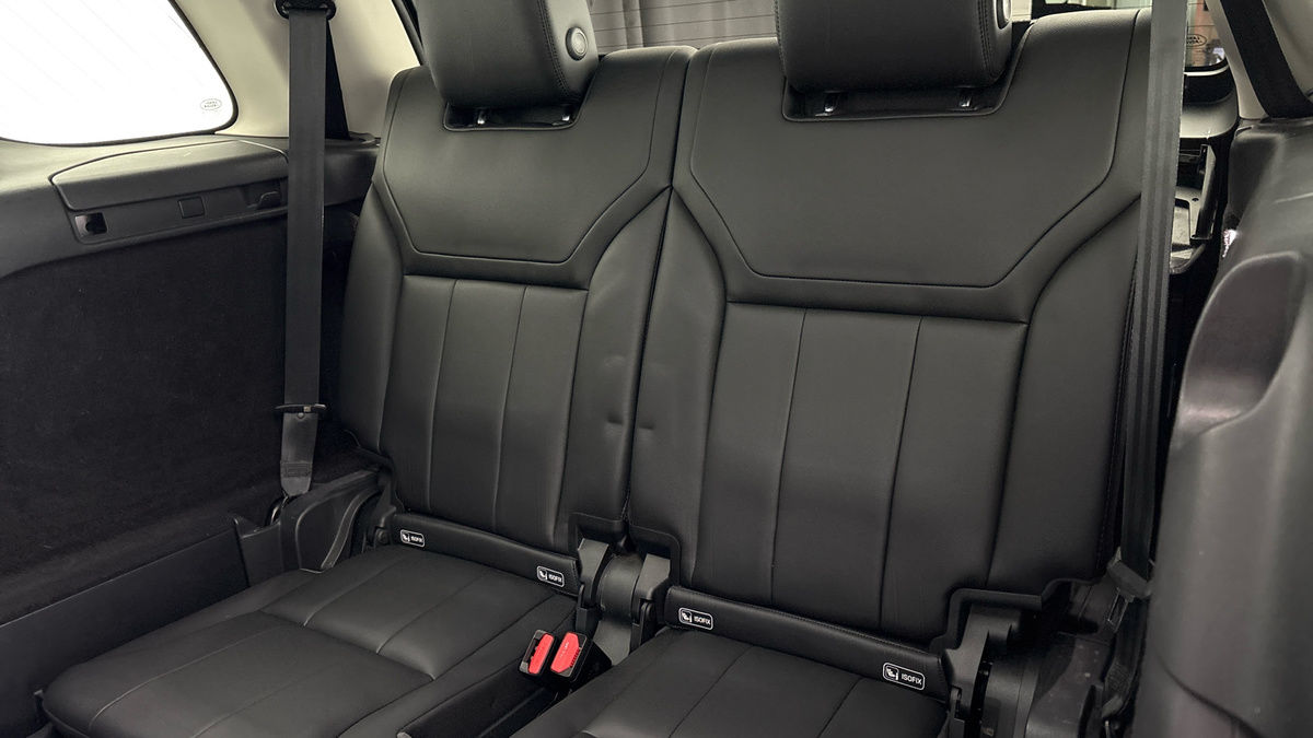 Land Rover Discovery Image 27