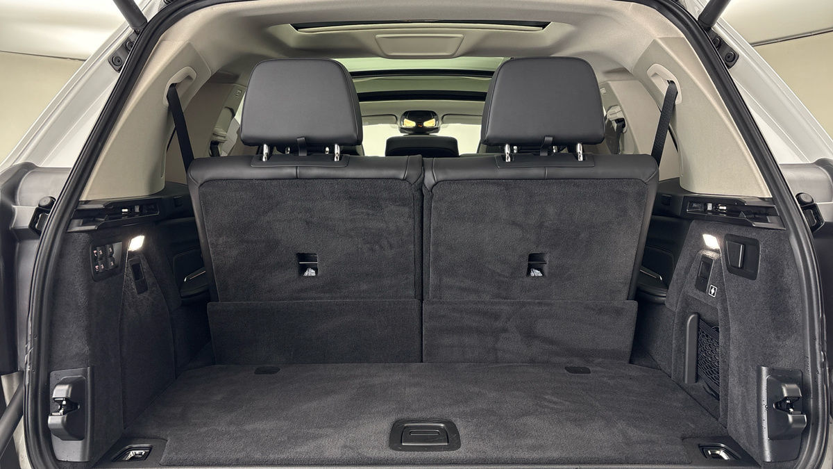 BMW X7 Image 11