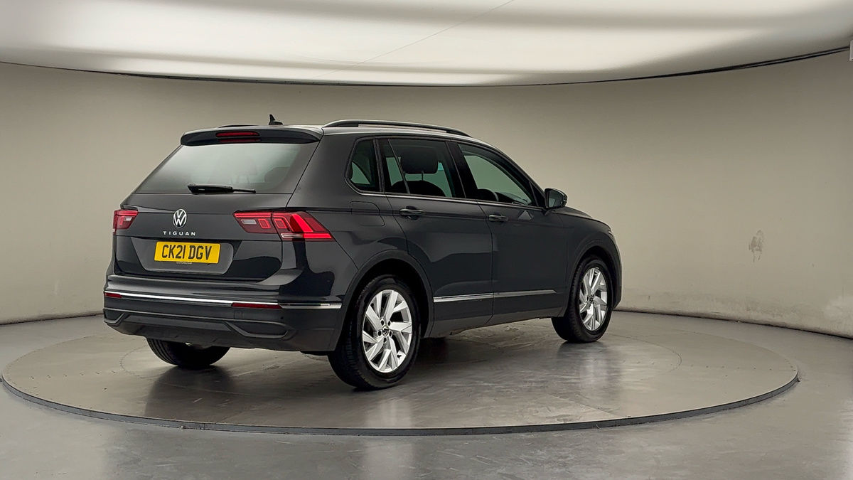 More views of Volkswagen Tiguan