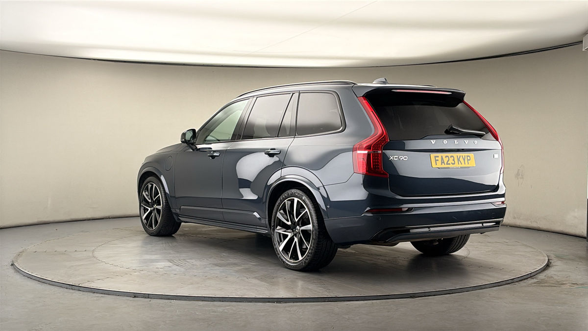 Volvo XC90 Image 2