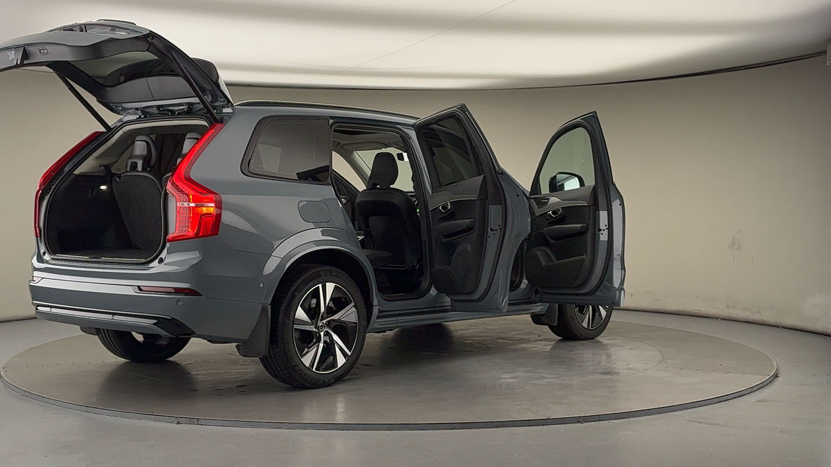 More views of Volvo XC90