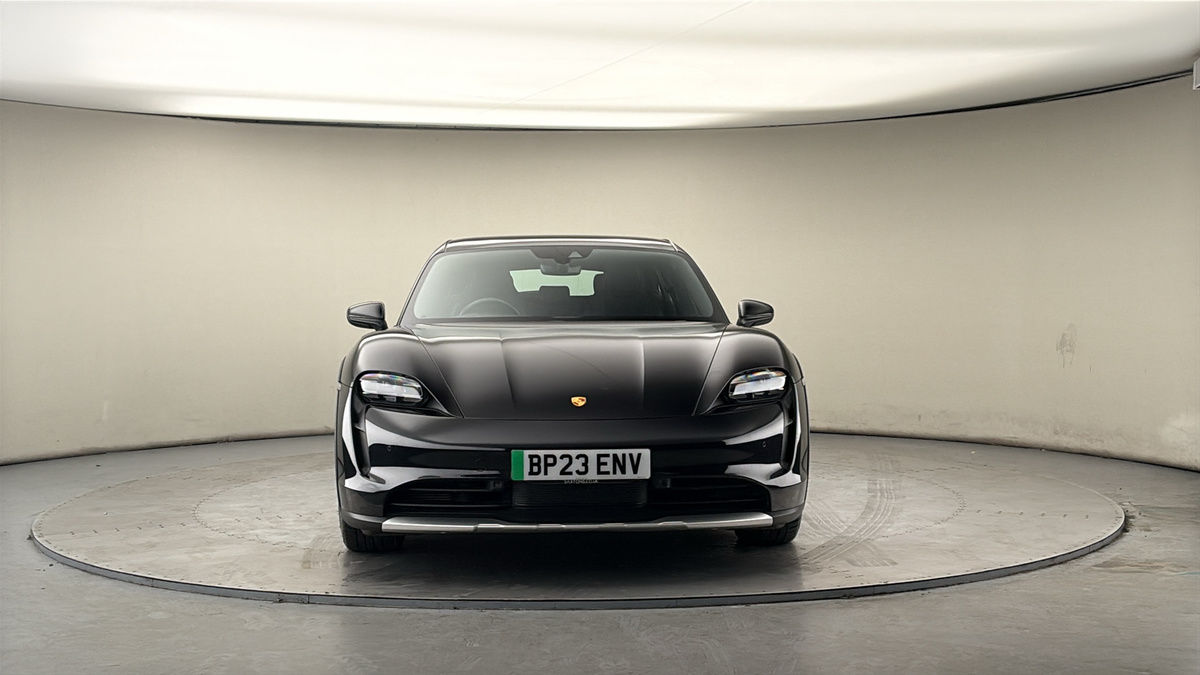 Porsche Taycan Image 4