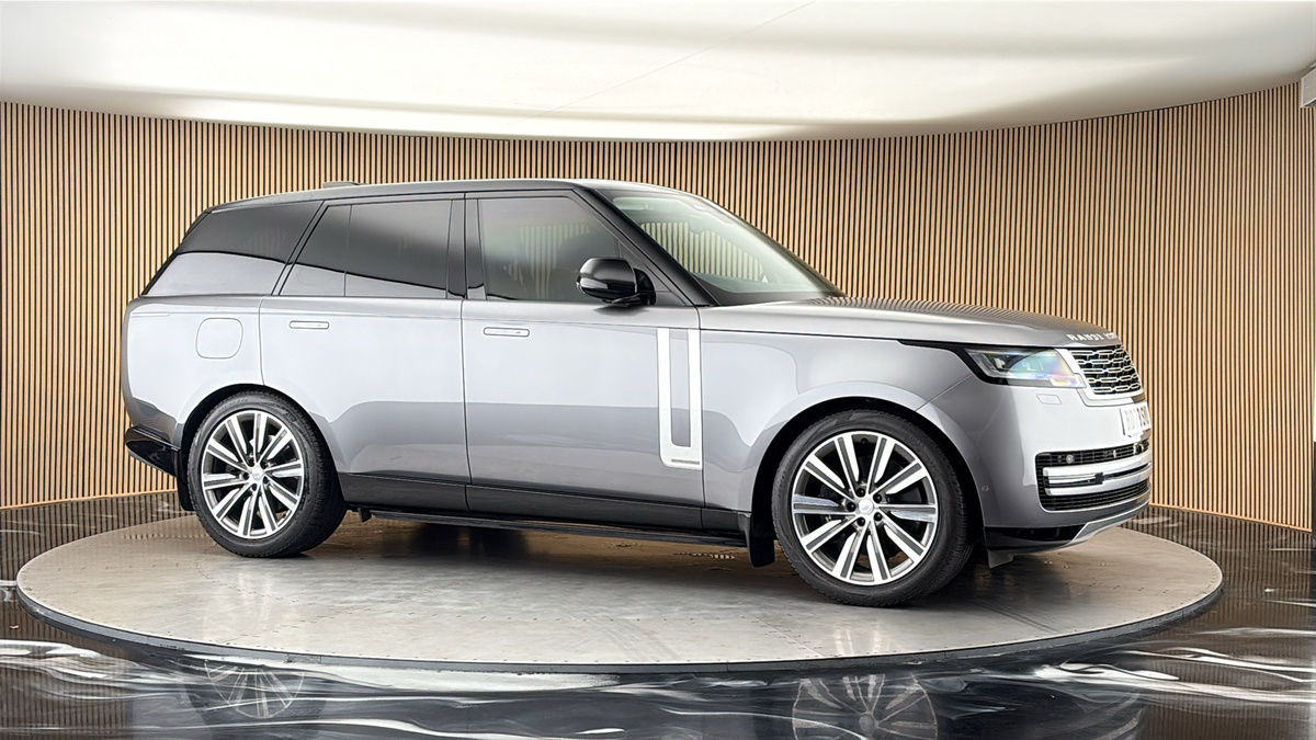 More views of Land Rover Range Rover