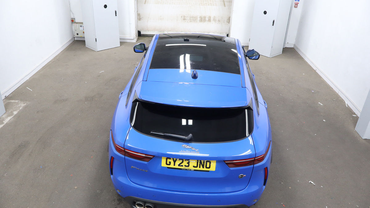Jaguar F-PACE Image 8