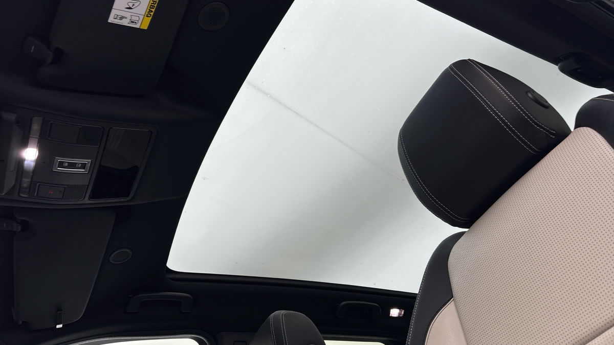 Land Rover Discovery Sport Image 6