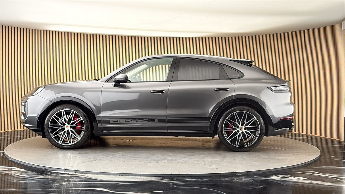 Porsche Cayenne Image 15