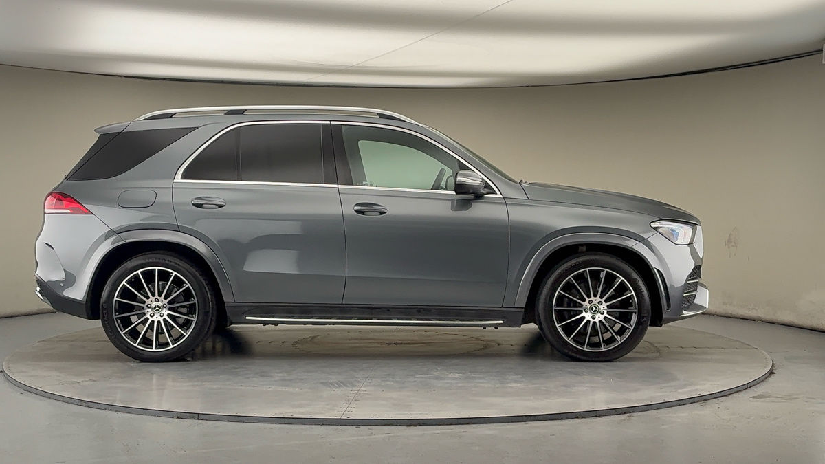 Mercedes-Benz GLE Image 16