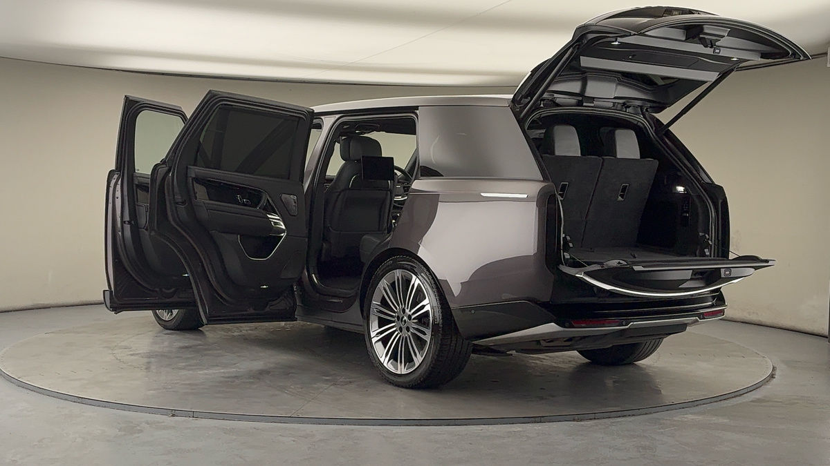 More views of Land Rover Range Rover